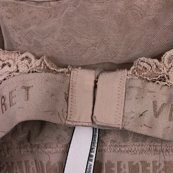 Victoria’s Secret Tan Floral Lace Bra - Picture 6 of 6